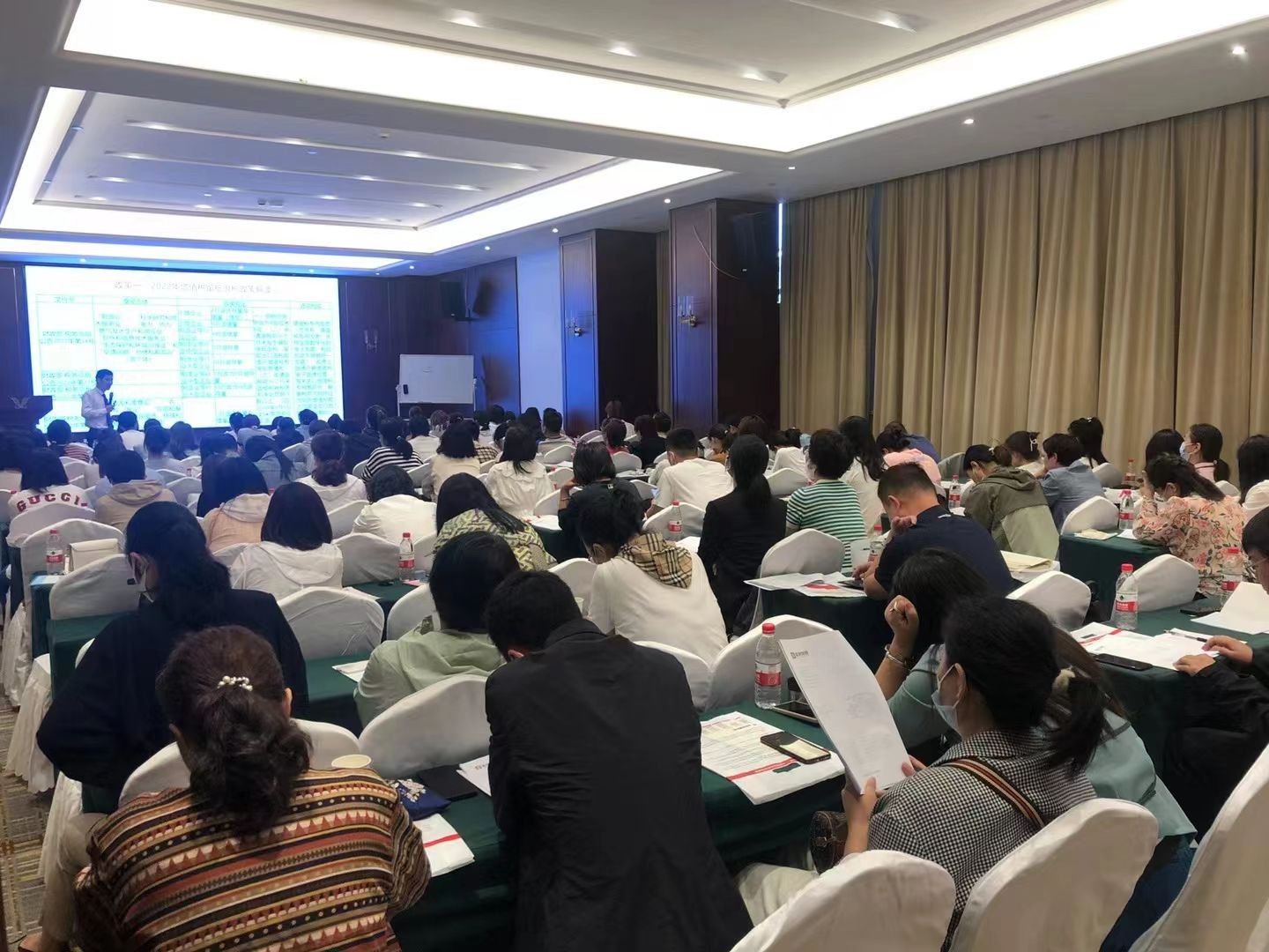 黃啟富老師財(cái)務(wù)培訓(xùn)課，線上課，公開課，內(nèi)訓(xùn)課